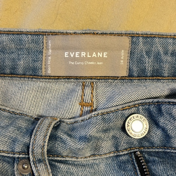 Everlane curvy cheeky ankle length jean - Picture 3 of 3